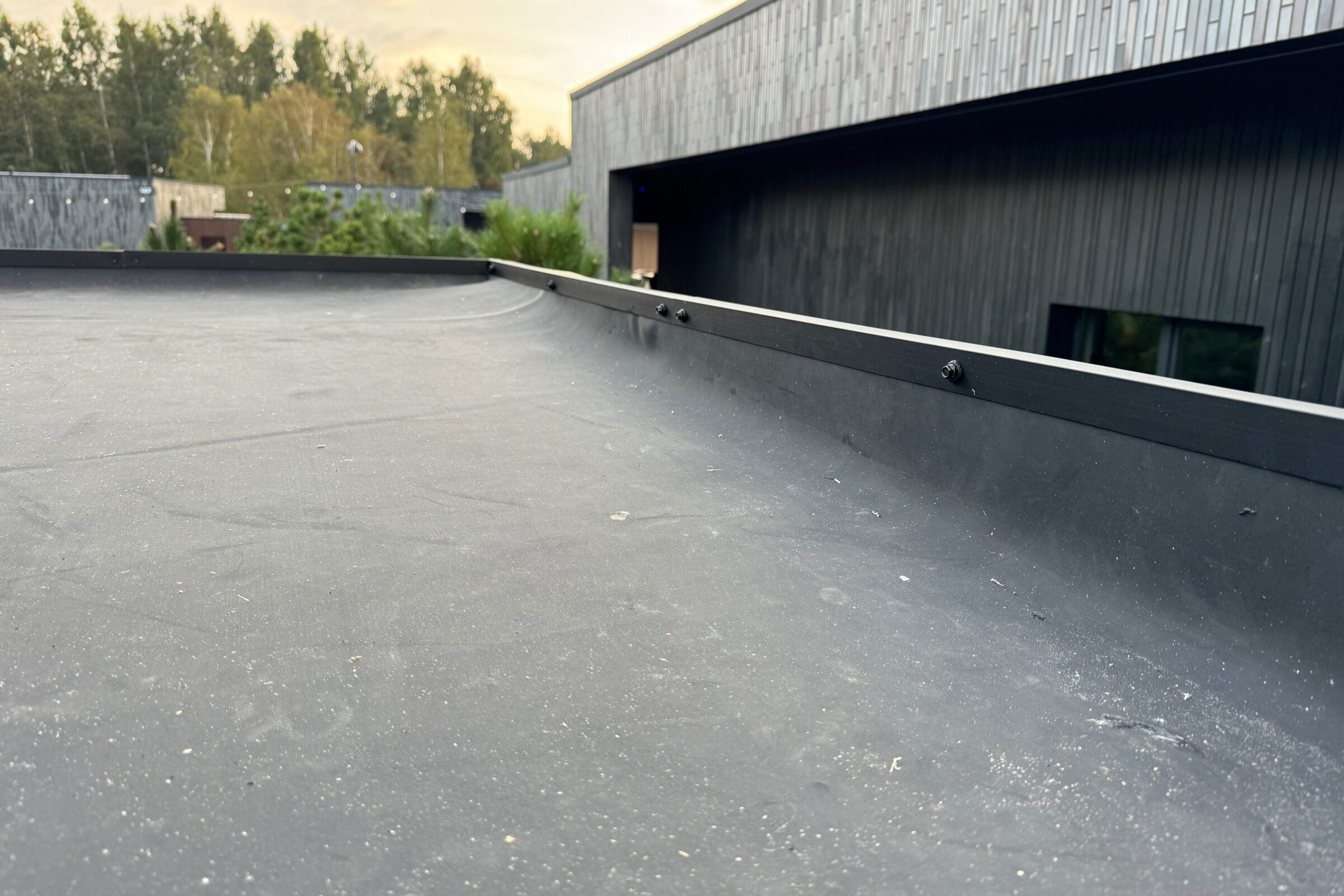 EIRA Signature sauna with leak proof rubber roof.